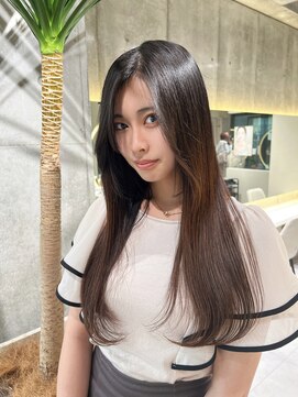 ロンドメリア 天神大名店(Lond Melia) ★グレージュカラー斜めバングデザインカラーシルキー ベージュ