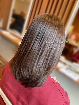 ピールアーク(peal ark) 20代30代40代大人可愛いワンカール肩ライン×オリーブベージュ