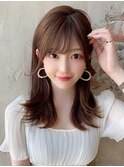 20代30代に人気！後れ毛がかわいい暗髪の韓国風くびれヘア