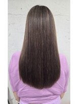 オウンバイジゼル(own by GiseL)&nbsp;自然な艶ロングの髪質改善ストレート