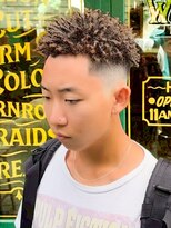 プロショップウェーブ セカンド(PRO SHOP WAVE II)&nbsp;スペインカール/フェザーパーマ/メンズパーマ/テーパーフェード