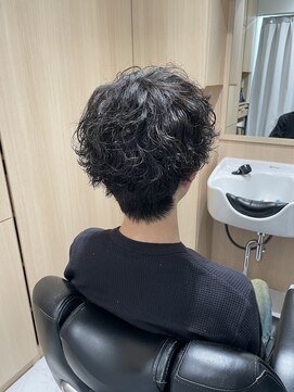 リバティシェアバーバー 銀座(LIBERTY SHARE BARBER) 波巻きパーマ×ツーブロックマッシュ!無造作な束感で垢抜けヘア