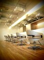 ロータス ヘアデザイン 西船橋店(Lotus Hair Design) 落ち着ける雰囲気になるようなライティング・デザインです♪