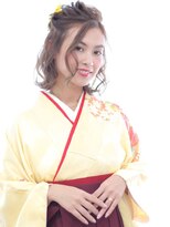 マルシェ(marche)&nbsp;☆卒業式ヘアアレンジ☆ゆるふわハーフアップ