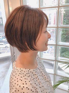 アロー(arrow) 耳かけナチュラルショートヘア！【みのり】