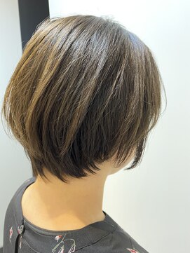 デイズ ヘアー デザイン(DAY'S hair design) ショートボブスタイル・Before＆after