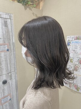 ソルト(Salt) おくれ毛レイヤー×オリーブグレージュ