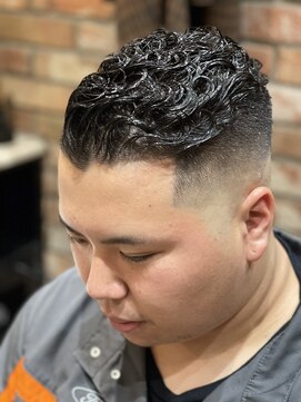 ヒロギンザバーバーショップ 丸の内店(HIRO GINZA BARBER SHOP) 震災刈りパーマ