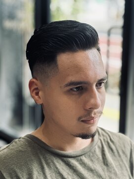 カットインシャンゼ 崇元寺店 フェードカット