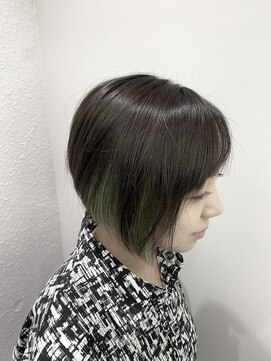 ラウ マヒナ(Lau Mahina) インナーグリーン/ツーブロ女子