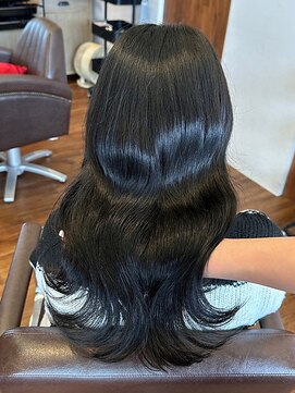 シェール(cher) 艶髪/セミロング/ウェーブ