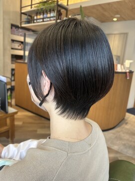 リジー(Risy) お手入れ要らずのショートボブ