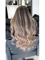 ラフ 難波店(LAFF) #黒髪#ボブルフ#ネビージュ#小顔#ワンレン