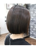 ウィスカーヘアー(whisker hair)&nbsp;切りっぱなしボブ