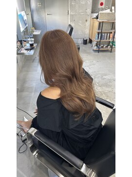 ラック(LUCK) レイヤーぱっつん前髪ステップボーンカットシルキー船橋/韓国