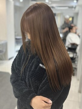 ユーフォリア 池袋東口駅前店(Euphoria) 透明感ブリーチなしラテベージュ前下がり小顔ショートボブ