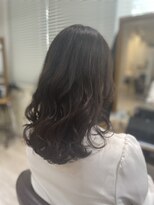 ヒラソル(girasol)&nbsp;白髪染め/ヴィラロドラカラー/水素/艶/ミディアム/カール