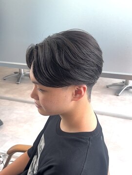 ジーナ 天神(Zina) 【Zina】メンズ/韓国/センターパート/縮毛矯正/福岡/天神/大名