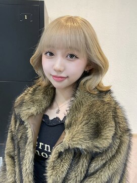 ブロンド/ホワイトベージュ/ブリーチカラー/ハイトーン