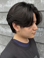 ヒュイル バイ ニアウ(Hwyl by Niau) MEN’S HAIRセンターパートスパイラルパーマニュアンスパーマ