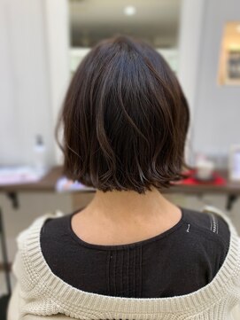 フレッシュサラダディーズ(D's) 切りっぱなしボブ