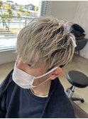 ホワイトベージュ