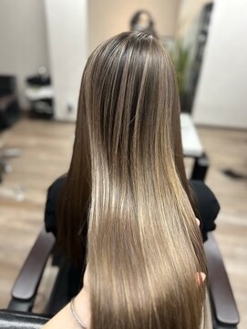 ヴィフ 大船(VIF) バレイヤージュ/ケアブリーチ/ダブルカラークール/エレガント/