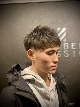 バーバークラシックス(BARBER CLASSICS) アイパーショートマッシュ