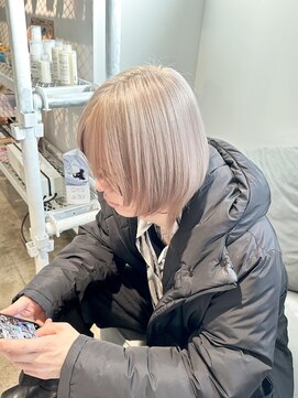 ザ オーダー(THE ORDER) ホワイトベージュホワイトシルバーカラーミルクティーカラー