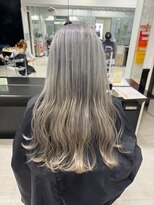 アイズ 本厚木(AIZU)&nbsp;ハイトーンカラー　ホワイトシルバー