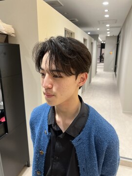 ステージ(STAGE) ダウンパーマ　ニュアンスパーマ　センターパート