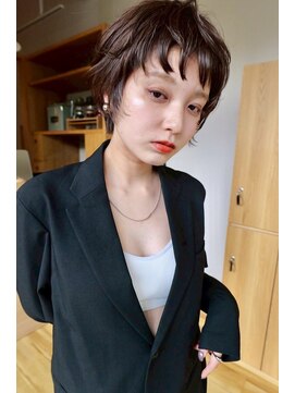 クランバイヘッドライト 鷺沼店(clan by HEADLIGHT) たまプラーザ/くせ毛活かしショート/透明感カラー