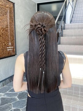 シクネ 新潟駅 万代(SHICUNE) ケイ＊ヘアセット　ハーフアップ　カチモリ