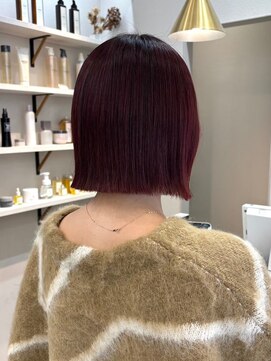 ポジ(poji) 切りっぱなしボブ レッド ブリーチカラー 暗髪