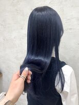 イル(iLu.)&nbsp;ブルーブラック/カット/カラー/ブリーチ/トリートメント