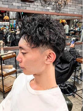 スリーセント 栄(3/cent) 【スパイキーピンパーマ】