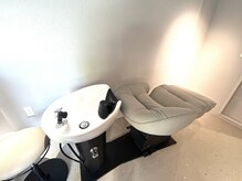 hair salon nutote【7/7　NEWOPEN（予定）】の雰囲気（首や腰への負担が少ない、快適なフルフラットシャンプー台。）