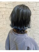 切りっぱなしボブ　裾カラー　グラデーション　ブルー
