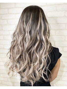 トゥルークリエイション 久喜(True Creation) エクステバレイヤージュ