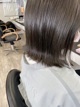 フレンズ 平岡店(friend's) 【札幌平岡　切りっぱなしボブ】　藤原有貴