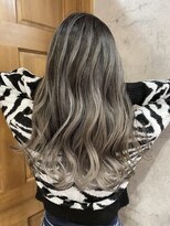 ラフトーキョウセカンド(RAF TOKYO 2nd)&nbsp;KURO流バレイヤージュ