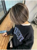 エアタッチバレイヤージュまとまりボブハイライトヘアー