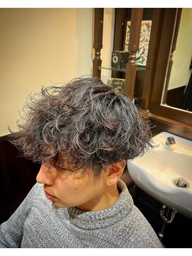 ヒロギンザバーバーショップ 神楽坂店(HIRO GINZA BARBER SHOP) 波巻きツイスパ