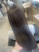 リーオオサカ(Lee Osaka) ベージュカラー×東芽生