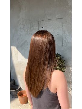 ツヤと髪 クリム(crim) 髪質改善、ヘエステカラー・白髪染め　30代、40代、50代