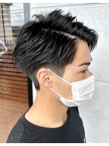 ヌク(Nuku.)&nbsp;刈り上げセンターパート＿爽やか＿大人