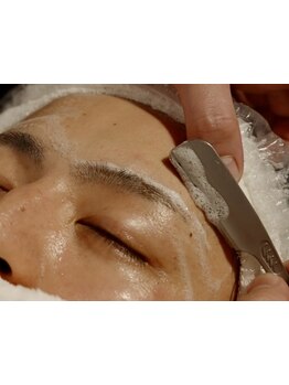 ［駅徒歩2分・21時まで営業］デキる男は身だしなみも大事！清潔感アップで好印象に☆一度プロに任せてみて