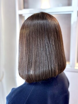 コハク(COHAQ BEAUTY AND RESORT) グレージュカラー/ブラウンカラー/艶カラー/透明感カラー/30代