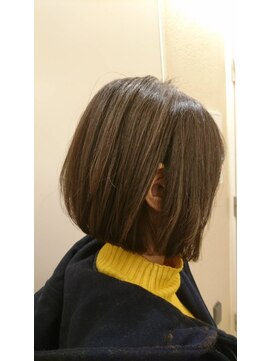 ブリス(VLISS) 内ボブ_ミニマムボブジグザグバング3Dカラー