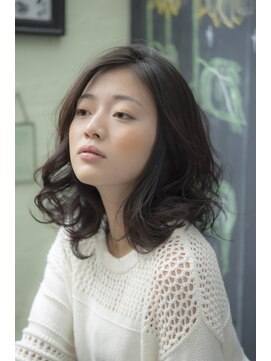 ヘアーミューズ リベロ(hair muse Livero) 【Livero】ゆるふわパーマ×黒髪 1